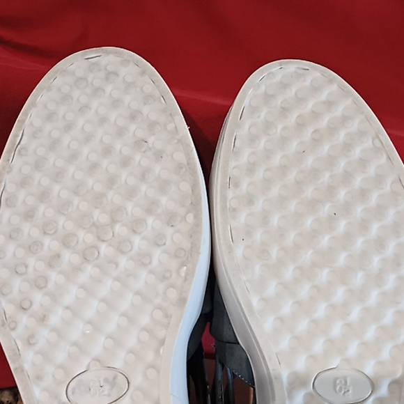 SEENA JC Journee Collection. No Lace Sneaker With Side Cutouts And Wedge Heel. - Picture 15 of 16